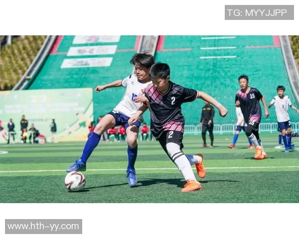 青少年足球游戏的魅力与发展潜力探讨促进青少年身心健康与团队合作能力提升